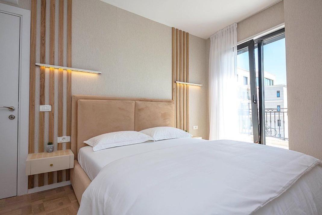 Apartman Terrace Square View *